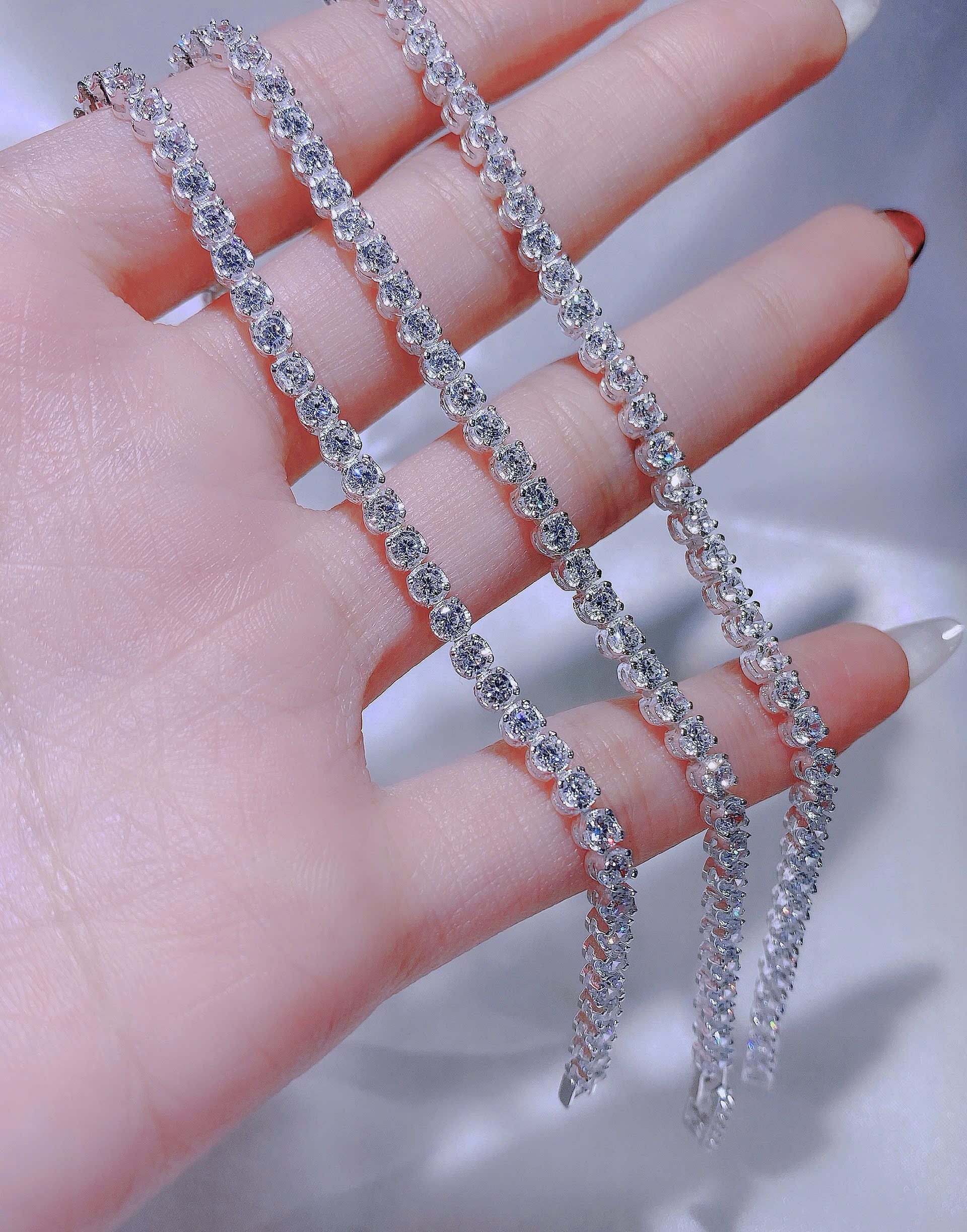 Lắc tay 01L93